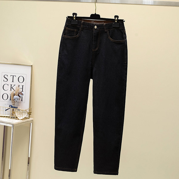 Moteriški džinsai - švaraus modelio