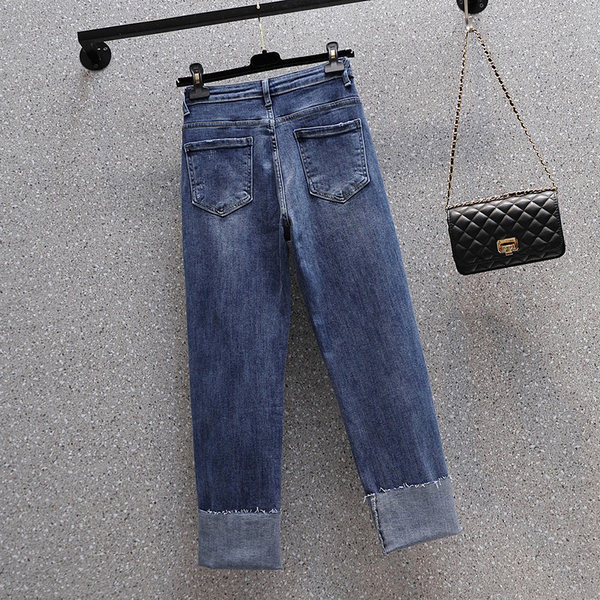 Naiste teksad - sirge mudel