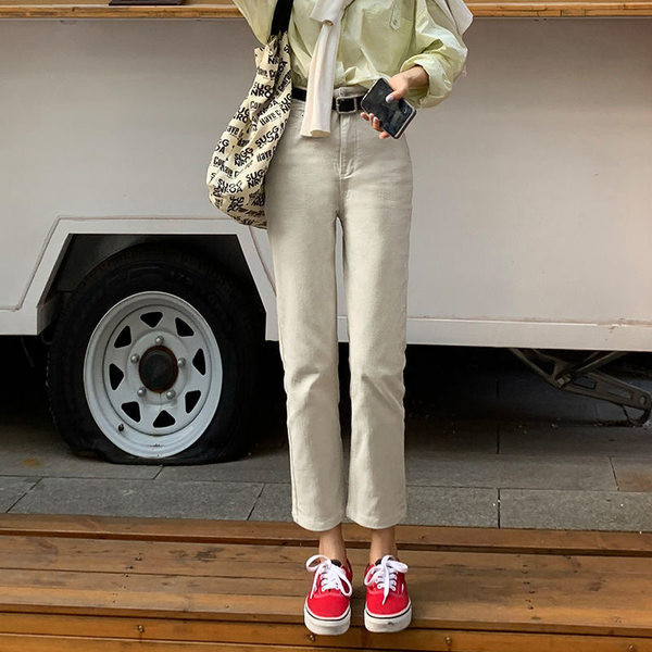 Νέο γυναικείο τζιν σε διάφορα χρώματα