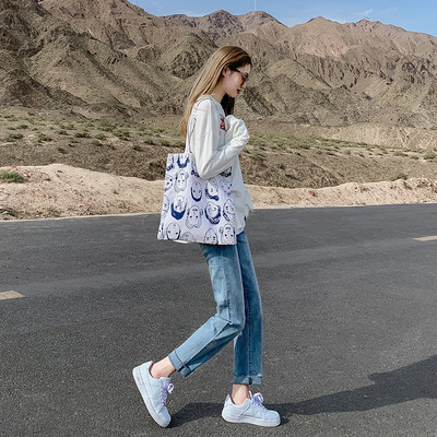 Új, magas derekú, egyenes női farmernadrág