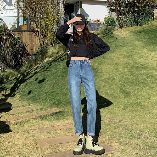 Moteriški laisvalaikio džinsai aukštu liemeniu