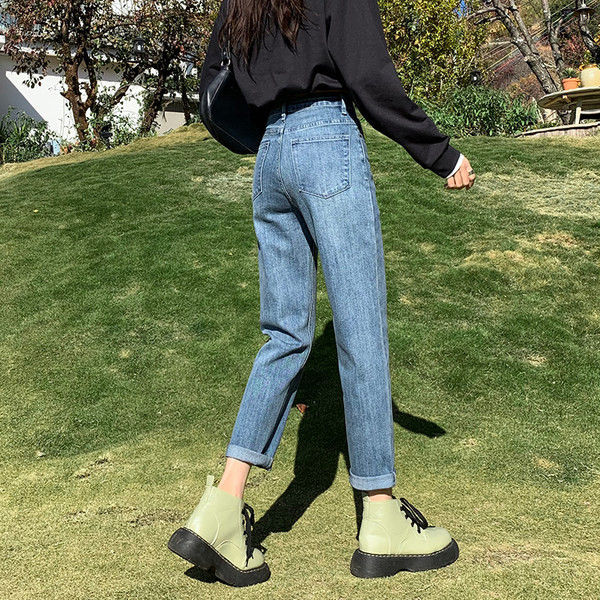 Moteriški laisvalaikio džinsai aukštu liemeniu