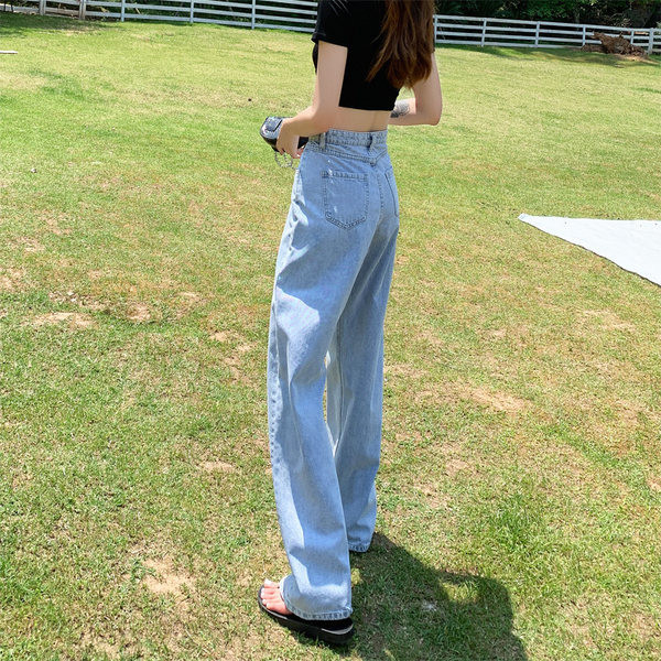 Alkalmi, magas derekú farmer női viselet