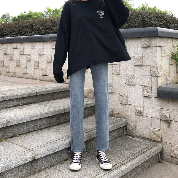 Tiszta női farmer modell