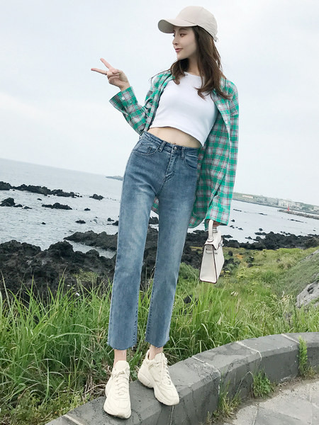 Zsebes női alkalmi farmernadrág, két színben