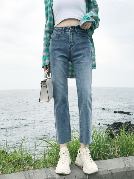 Zsebes női alkalmi farmernadrág, két színben