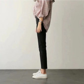 Női farmer egyenes szárral, magas derékkal