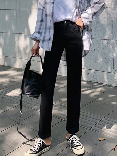 Dviejų spalvų moteriški tiesūs laisvo modelio džinsai