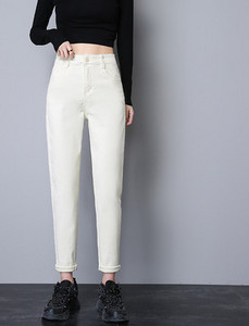 Γυναικείο ψηλόμεσο τζιν σε τρία χρώματα