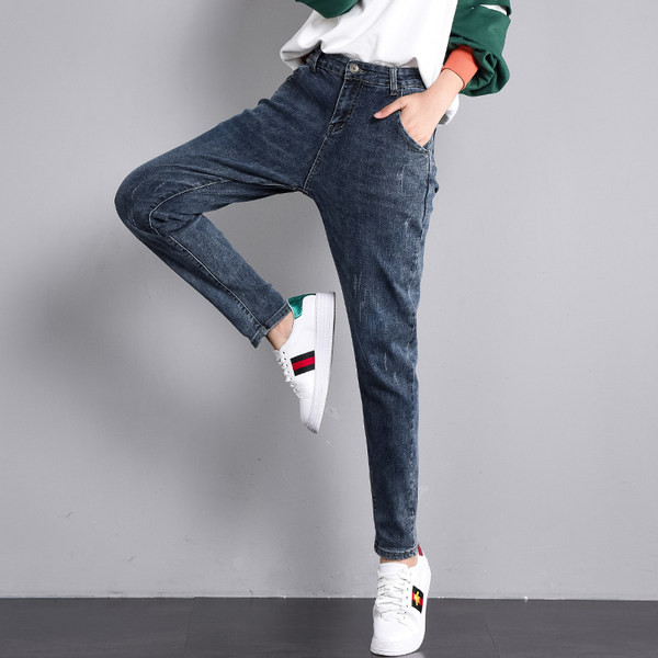 Női farmer a mindennapi letisztult dizájnért