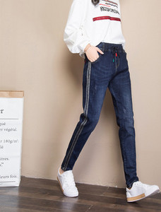 Γυναικείο τζιν με κορδόνια και στρίφωμα σε δύο χρώματα