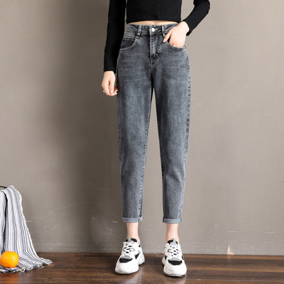 Elastingi moteriški džinsai – aukštu juosmeniu