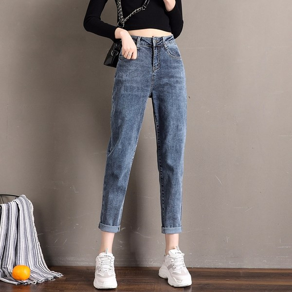 Elastingi moteriški džinsai – aukštu juosmeniu