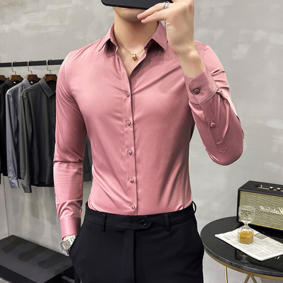 Εφαρμοσμένο ανδρικό πουκάμισο με κλασικό γιακά και κουμπιά