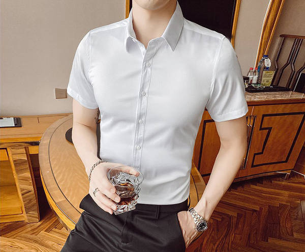 Elegantiški vyriški marškinėliai trumpomis rankovėmis