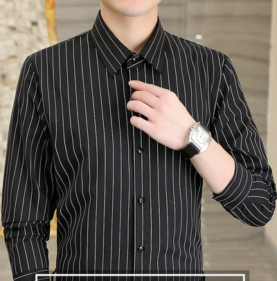 Nauji vyriški marškiniai su įvairių spalvų juostelėmis