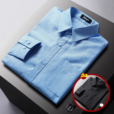 Pavasario stiliaus vyriški marškiniai su klasikine sagomis apykakle ir kišene