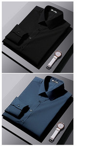 Férfi testhezálló hosszú ujjú ing klasszikus gallérral