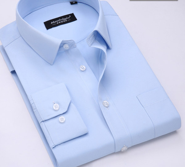 Stilingi vyriški marškiniai su klasikine apykakle ir kišene