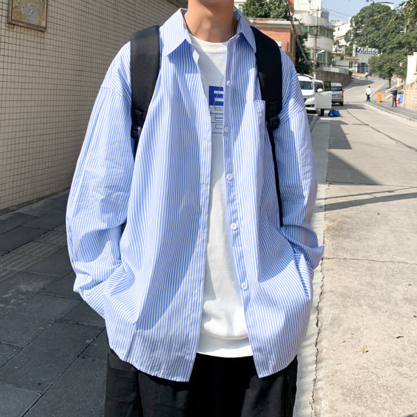 Ανδρικό ριγέ πουκάμισο με φαρδύ σχέδιο με κλασικό γιακά