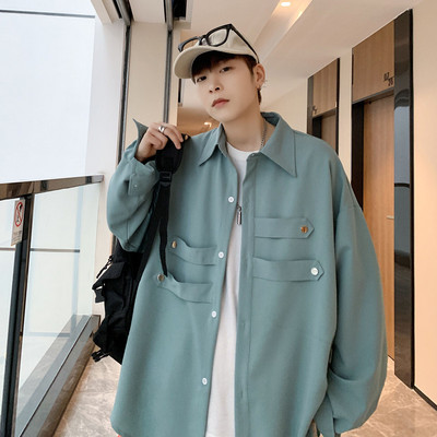 Meeste pikkade varrukatega laia klassikalise kraega mudelsärk