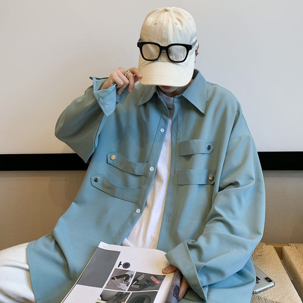 Meeste pikkade varrukatega laia klassikalise kraega mudelsärk