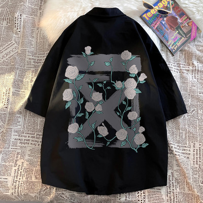 Uut mudelit meeste suvine särk, mille seljal on trükitud