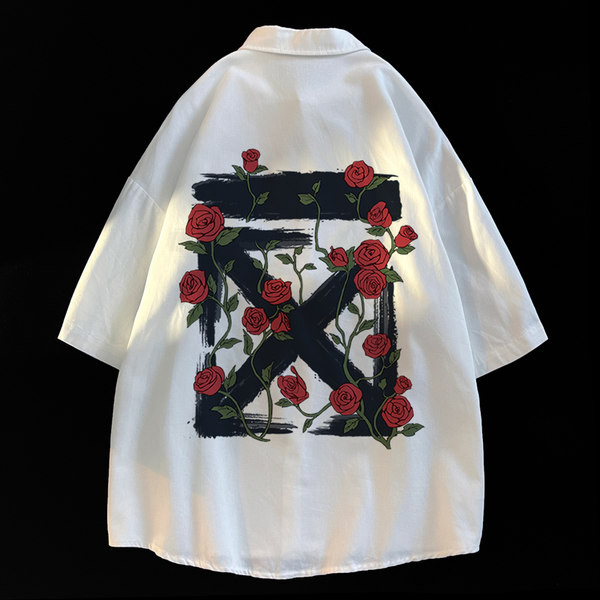 Uut mudelit meeste suvine särk, mille seljal on trükitud