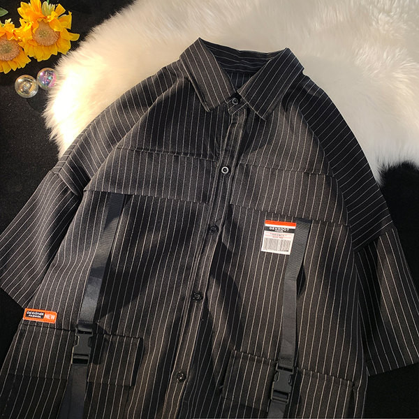 Dviejų spalvų vyriški laisvalaikio marškinėliai trumpomis rankovėmis