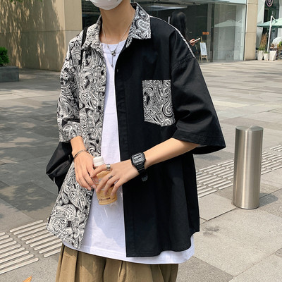 Vyriški juodai balti marškiniai su apykakle ir kišene