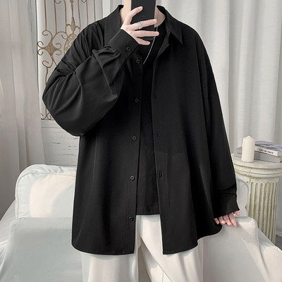 Vyriški vienspalviai marškiniai su klasikine apykakle