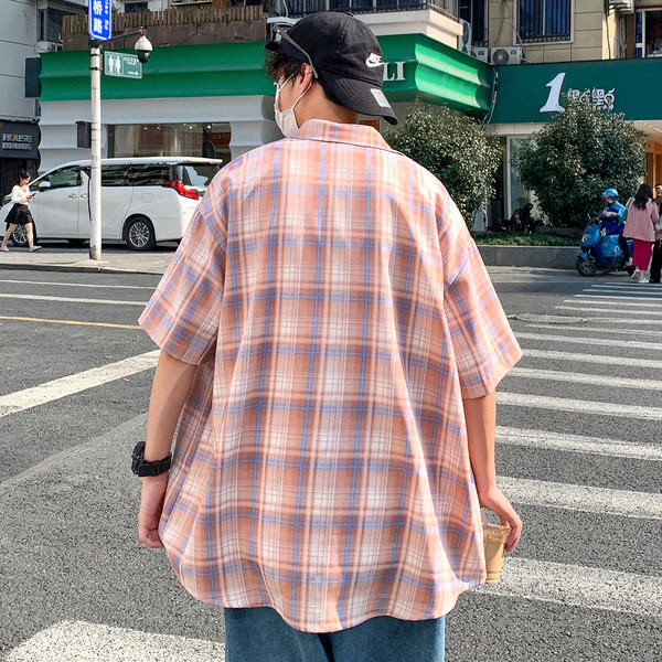 Vabaaja lühikeste varrukatega ruuduline särk meestele