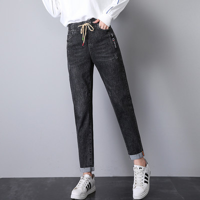 Νέο μοντέλο γυναικείο ψηλόμεσο τζιν με κεντητά γράμματα