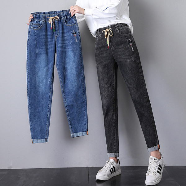 Νέο μοντέλο γυναικείο ψηλόμεσο τζιν με κεντητά γράμματα