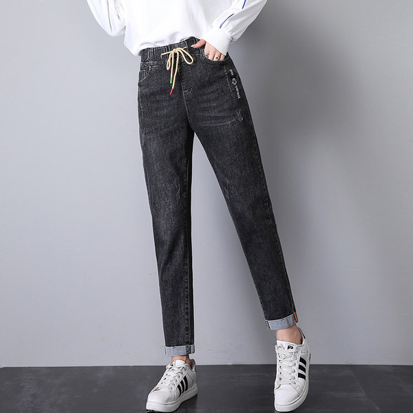 Νέο μοντέλο γυναικείο ψηλόμεσο τζιν με κεντητά γράμματα