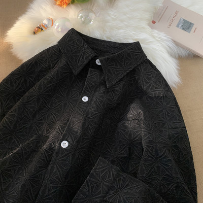 Moodne meeste särk klassikalise krae ja taskuga, uus mudel