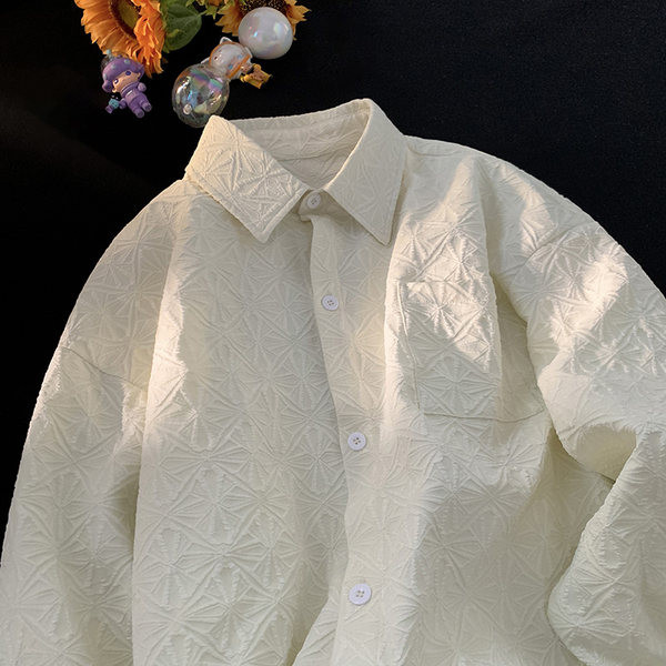 Moodne meeste särk klassikalise krae ja taskuga, uus mudel