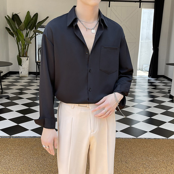 Férfi elegáns ing tiszta modell zsebbel