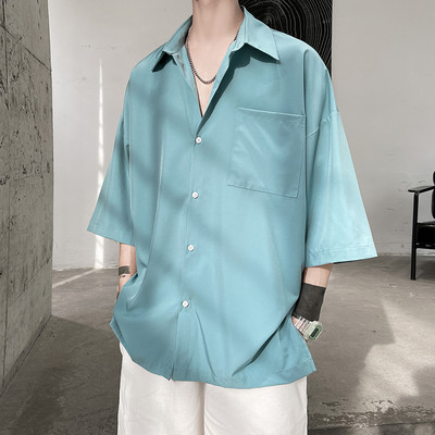 Ühevärviline klassikalise krae ja 3/4 varrukatega meestesärk