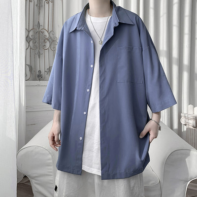 Ühevärviline klassikalise krae ja 3/4 varrukatega meestesärk