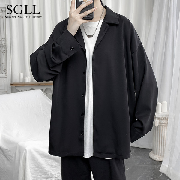 Bő, hosszú ujjú férfi ing