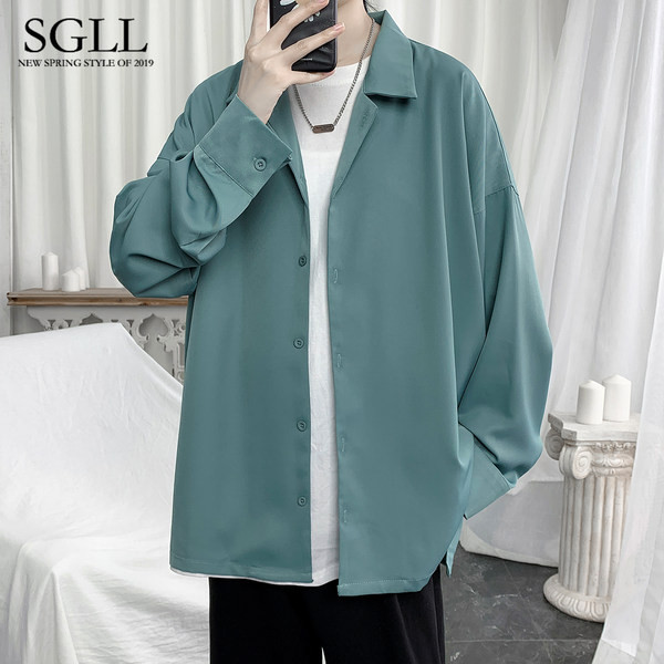 Bő, hosszú ujjú férfi ing