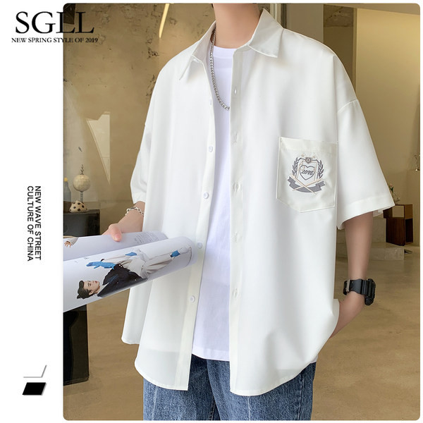 Platūs vyriški marškinėliai su kišenėle – baltos ir juodos spalvos