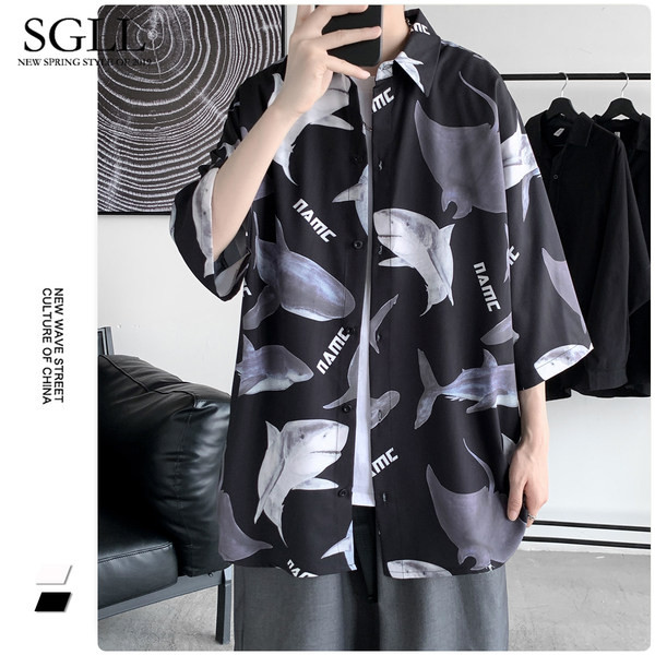 Rövid ujjú, mintás férfi ing