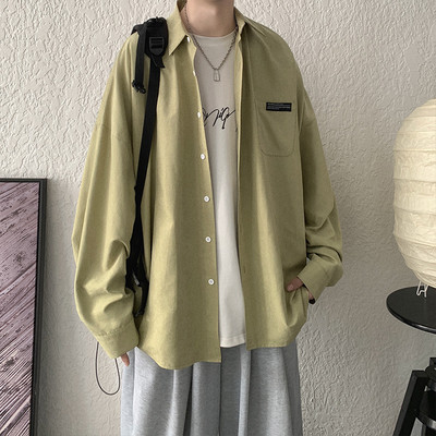 Alkalmi férfi ing klasszikus gallérral és zsebbel