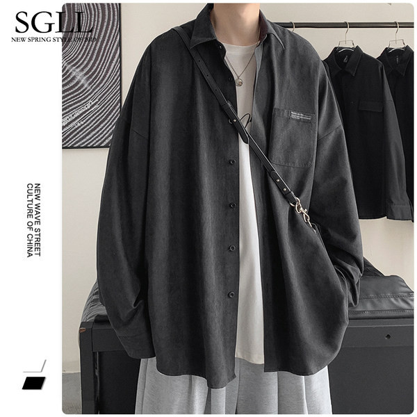 Alkalmi férfi ing klasszikus gallérral és zsebbel