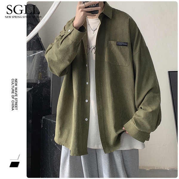 Alkalmi férfi ing klasszikus gallérral és zsebbel