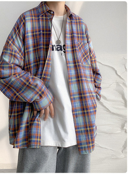 Férfi kockás ing klasszikus gallérral és zsebbel