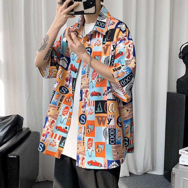 Vyriški laisvi marškiniai trumpomis rankovėmis ir raštu