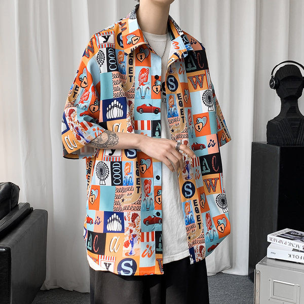 Vyriški laisvi marškiniai trumpomis rankovėmis ir raštu